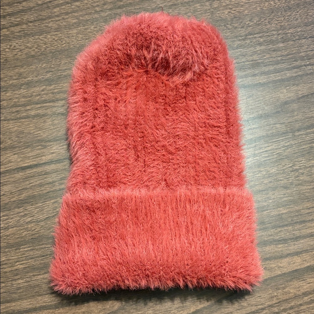 NEW Urban Outfitters Terra Cott Wren Fuzzy Slouchy Beanie Hat NWT